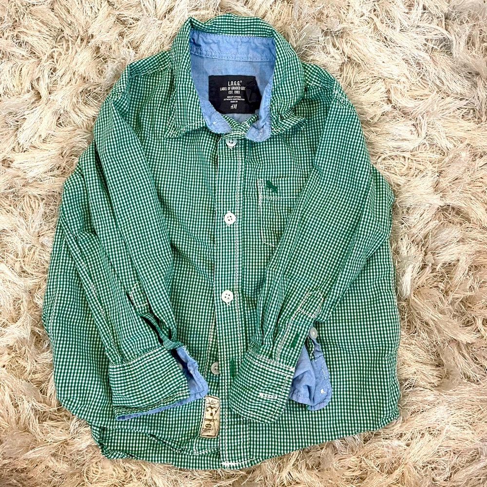 H&M Button Down shirt. 2-3T.